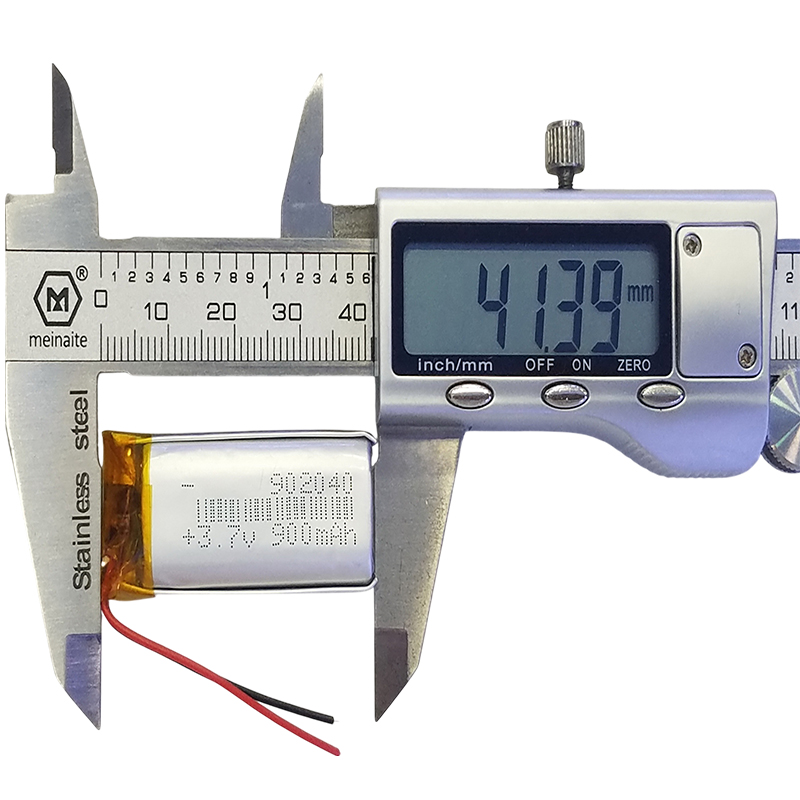 Rechargeable 3.7V 900mAh Li-io - огляд і ціна Electronics And Gadgets Ce